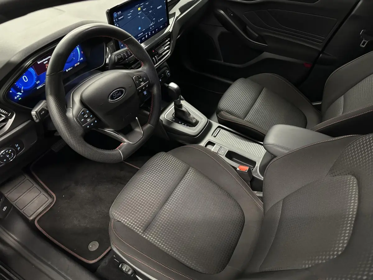 1.0 EcoBoost Hybrid ST Line X CAMERA CARPLAY NAVI VIRTUAL CRUISE.
