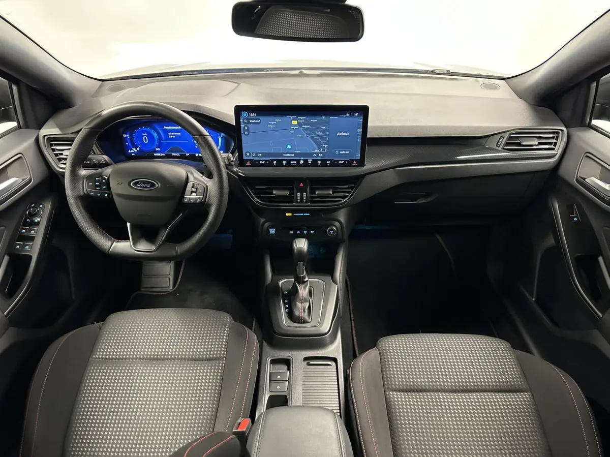 1.0 EcoBoost Hybrid ST Line X CAMERA CARPLAY NAVI VIRTUAL CRUISE.
