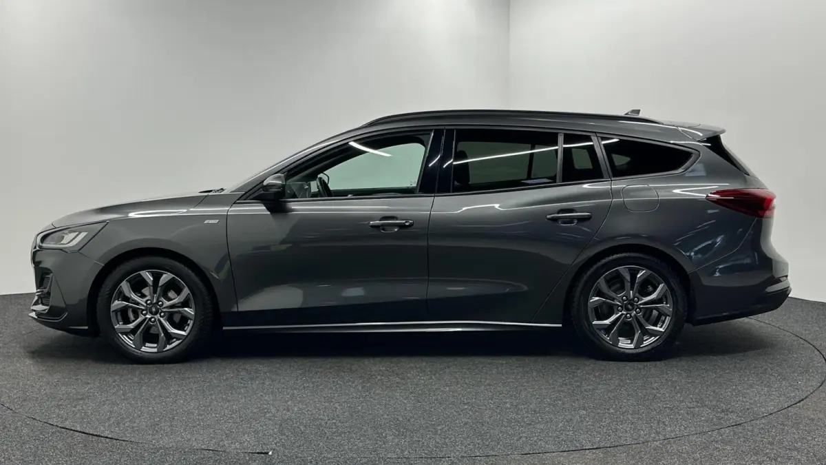 1.0 EcoBoost Hybrid ST Line X CAMERA CARPLAY NAVI VIRTUAL CRUISE.