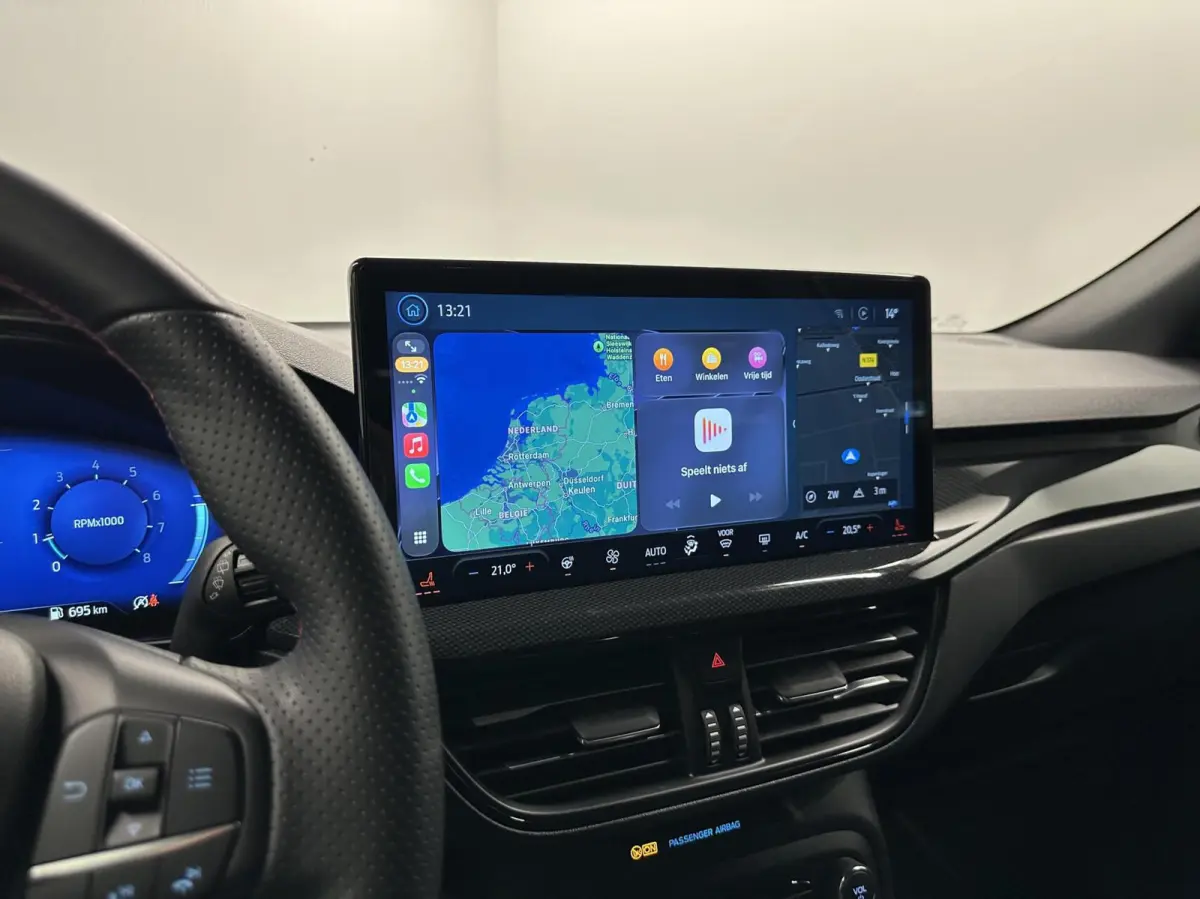1.0 EcoBoost Hybrid ST Line X CAMERA CARPLAY NAVI VIRTUAL CRUISE.