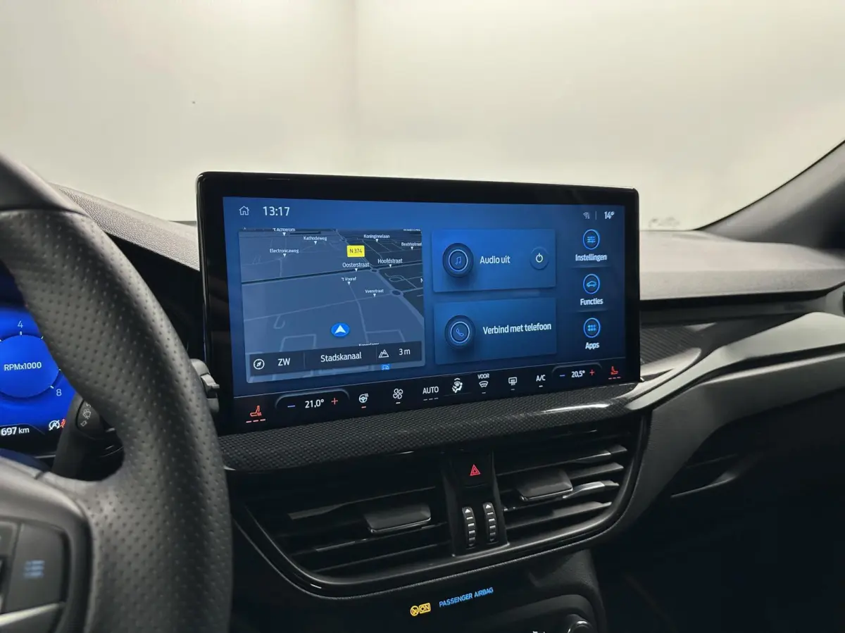 1.0 EcoBoost Hybrid ST Line X CAMERA CARPLAY NAVI VIRTUAL CRUISE.