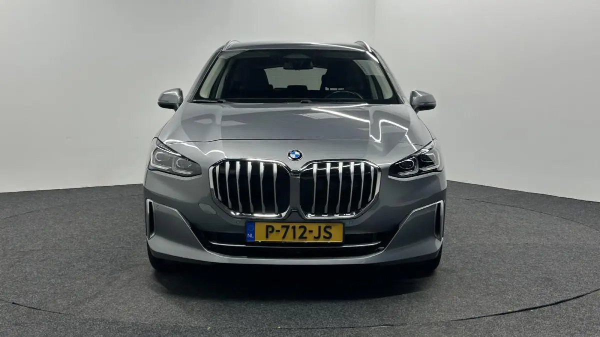 218i LEER CAMERA CARPLAY NAVI CRUISE LM ECC.