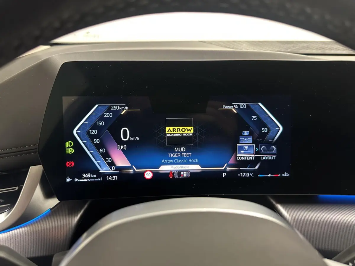 218i LEER CAMERA CARPLAY NAVI CRUISE LM ECC.