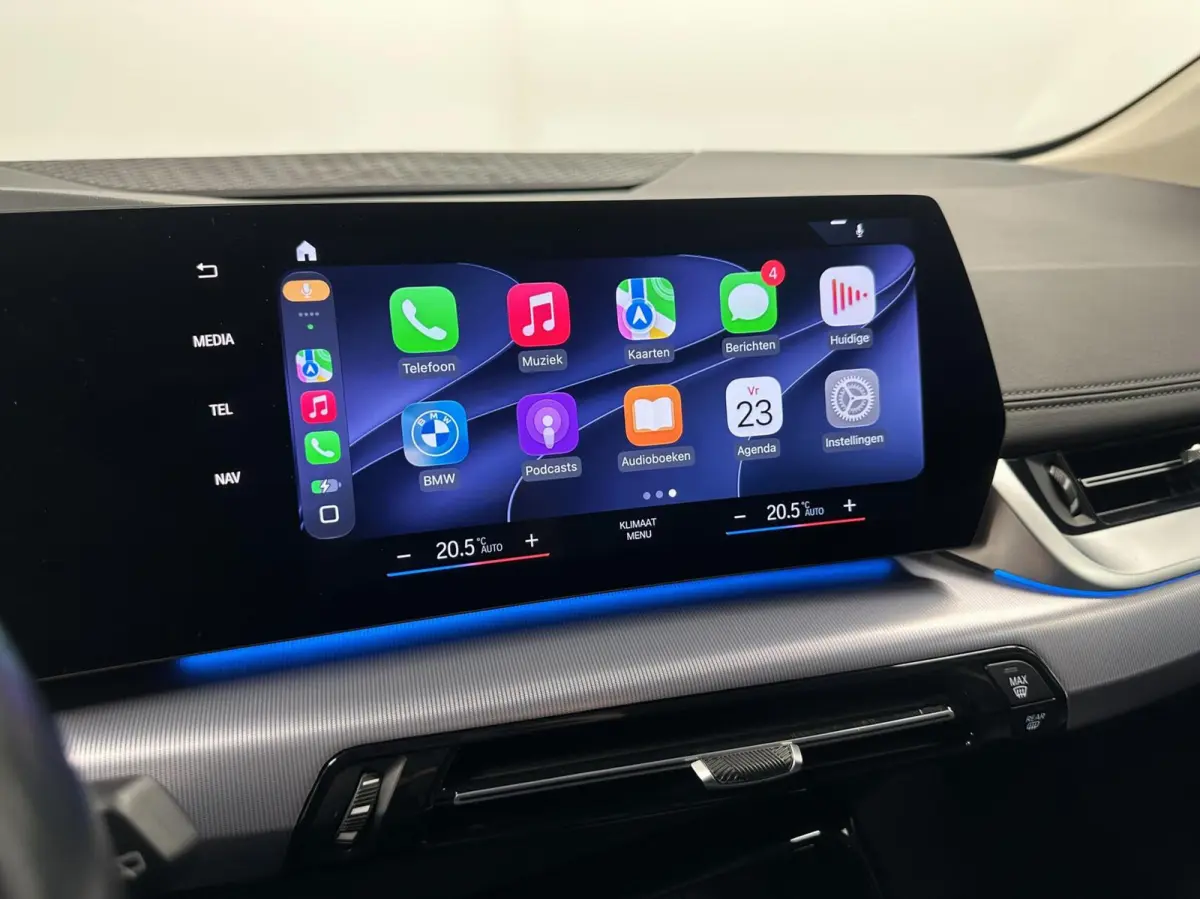 218i LEER CAMERA CARPLAY NAVI CRUISE LM ECC.