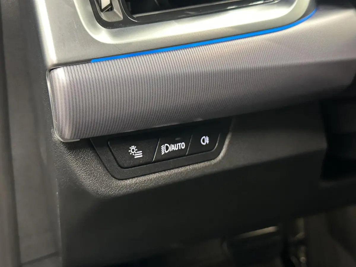 218i LEER CAMERA CARPLAY NAVI CRUISE LM ECC.