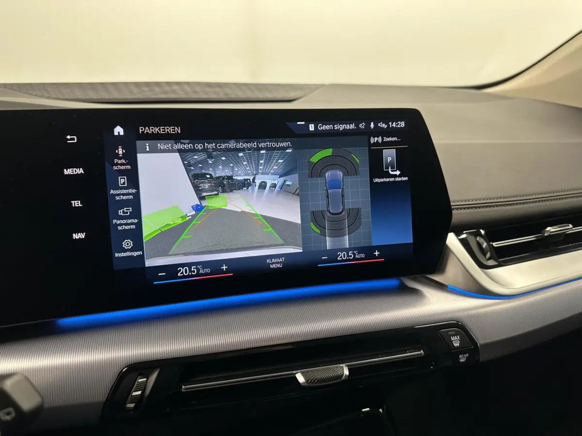 218i LEER CAMERA CARPLAY NAVI CRUISE LM ECC.