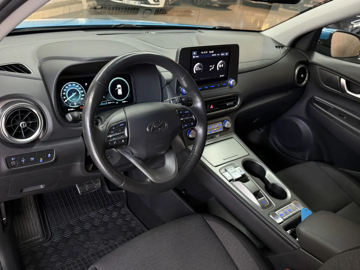 EV 64 kWh Fashion | Nieuw Model | Carplay Navi | Stoel & Stuur verwarming | ACC | Keyless | Volledig dealer onderhouden!