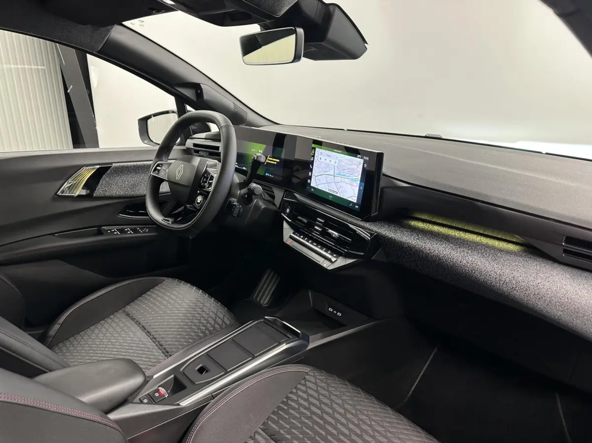 1.8 Hybrid 160 techno CAMERA ADAPTIVE CRUISE ECC CARPLAY NAVI.