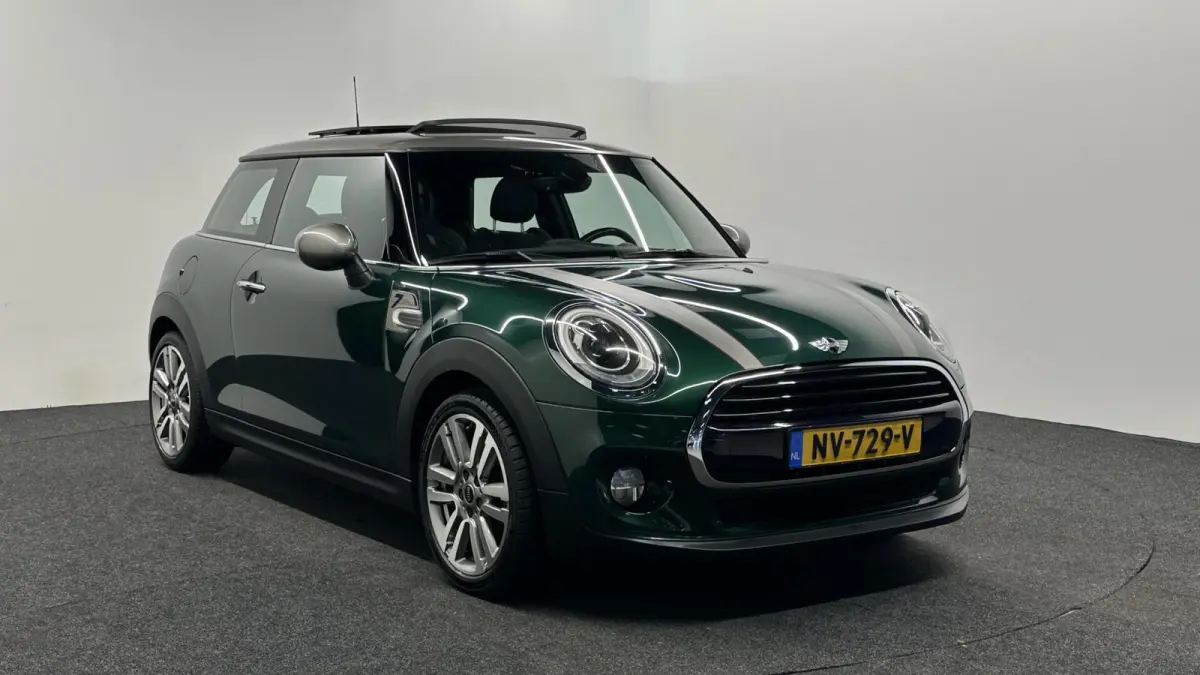 1.5 Cooper Chili Serious Business PANO NAVI CAMERA ECC STOELVERWARMING.