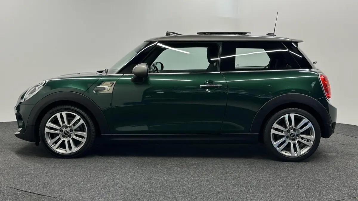 1.5 Cooper Chili Serious Business PANO NAVI CAMERA ECC STOELVERWARMING.