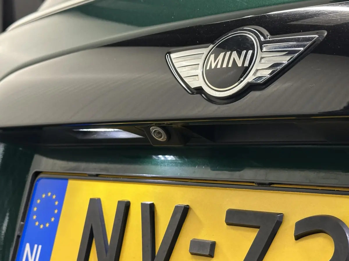 1.5 Cooper Chili Serious Business PANO NAVI CAMERA ECC STOELVERWARMING.