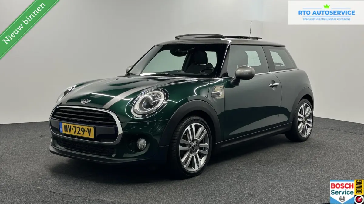 1.5 Cooper Chili Serious Business PANO NAVI CAMERA ECC STOELVERWARMING.