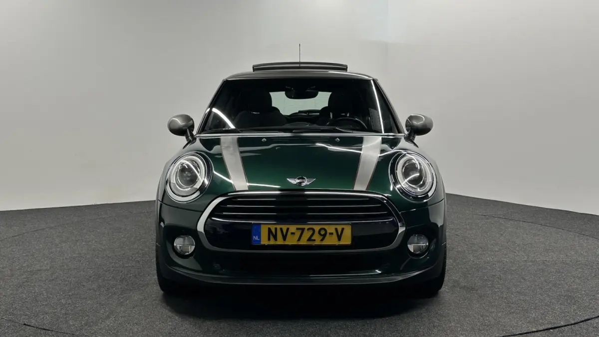 1.5 Cooper Chili Serious Business PANO NAVI CAMERA ECC STOELVERWARMING.