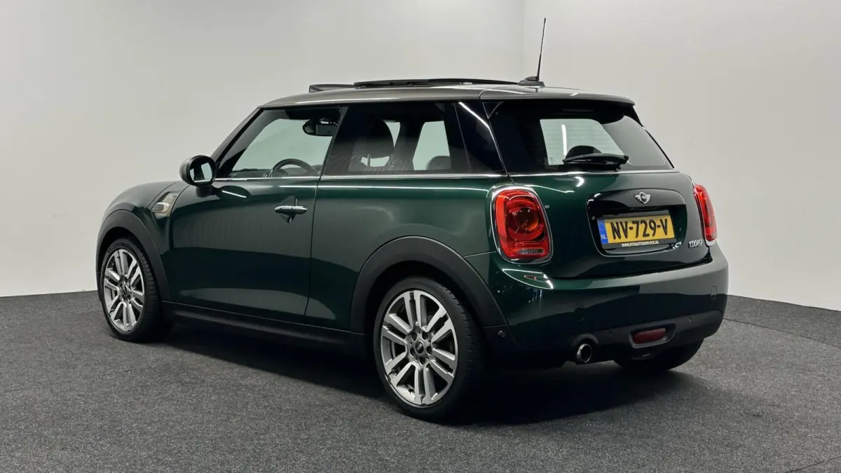 1.5 Cooper Chili Serious Business PANO NAVI CAMERA ECC STOELVERWARMING.