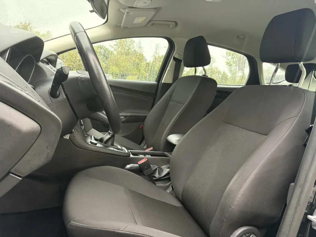 1.0 Lease Edition ✓2e Eigenaar✓Navi✓Trekhaak✓Carplay✓Lm velgen✓Pdc✓101pk✓Bj 12-2017✓4 Elekt Ramen✓N.A.P✓Apk tot 08-2027