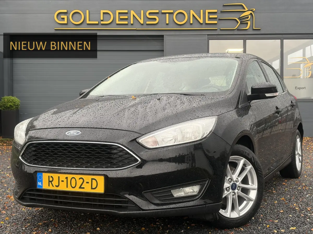 1.0 Lease Edition ✓2e Eigenaar✓Navi✓Trekhaak✓Carplay✓Lm velgen✓Pdc✓101pk✓Bj 12-2017✓4 Elekt Ramen✓N.A.P✓Apk tot 08-2027