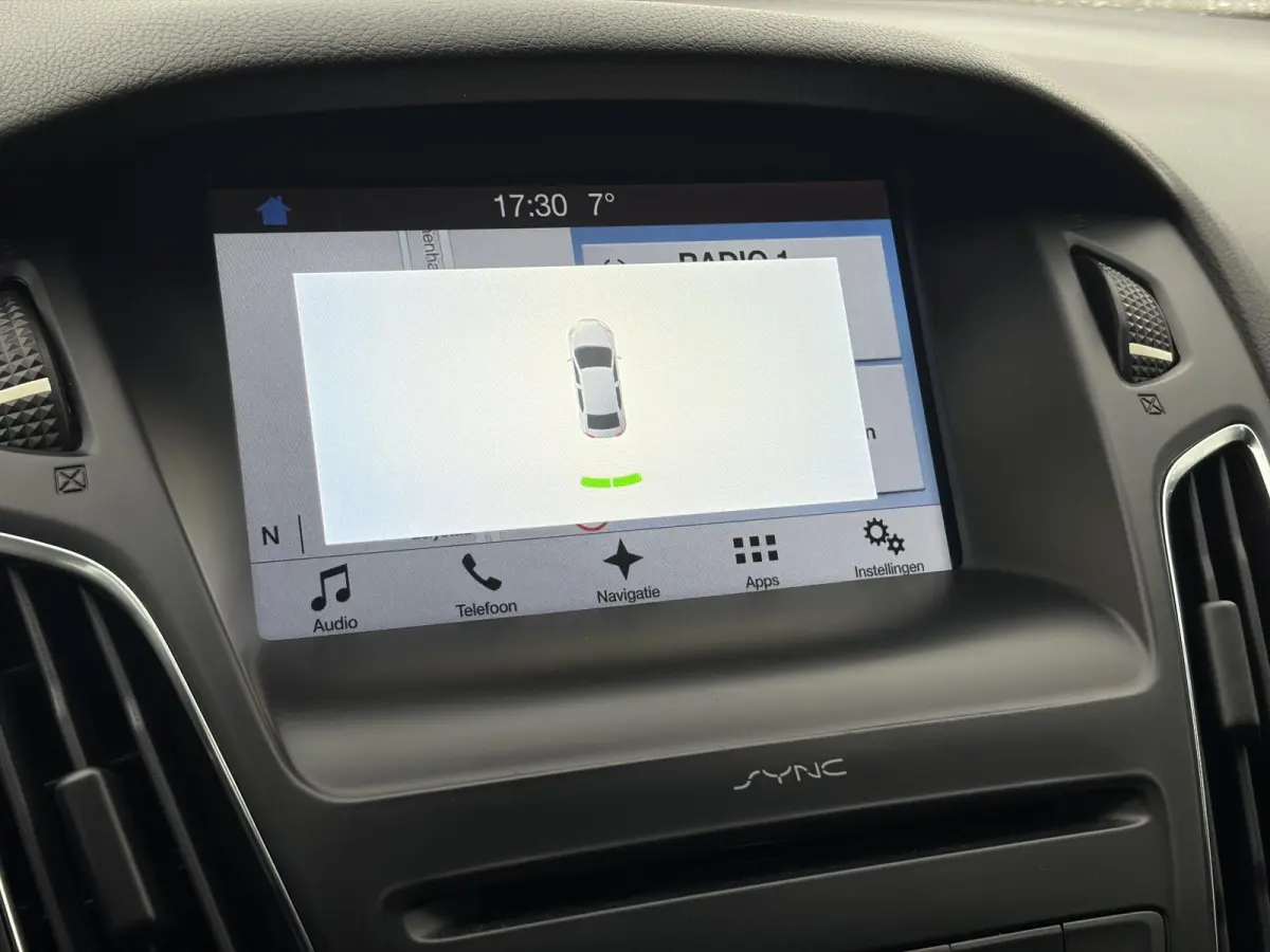 1.0 Lease Edition ✓2e Eigenaar✓Navi✓Trekhaak✓Carplay✓Lm velgen✓Pdc✓101pk✓Bj 12-2017✓4 Elekt Ramen✓N.A.P✓Apk tot 08-2027