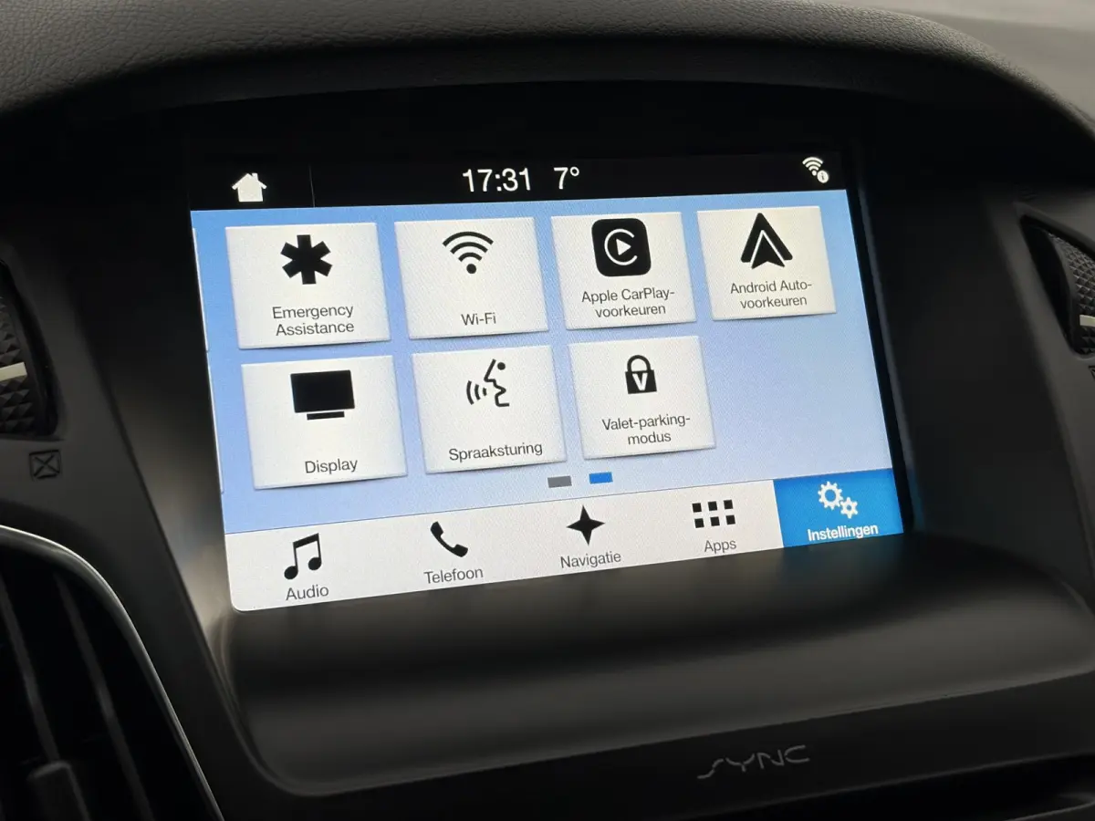 1.0 Lease Edition ✓2e Eigenaar✓Navi✓Trekhaak✓Carplay✓Lm velgen✓Pdc✓101pk✓Bj 12-2017✓4 Elekt Ramen✓N.A.P✓Apk tot 08-2027