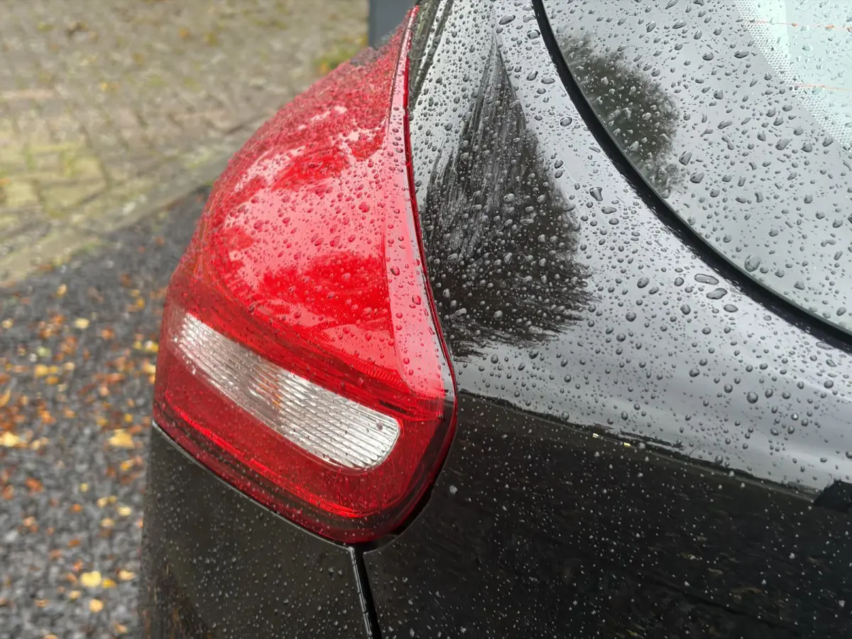 1.0 Lease Edition ✓2e Eigenaar✓Navi✓Trekhaak✓Carplay✓Lm velgen✓Pdc✓101pk✓Bj 12-2017✓4 Elekt Ramen✓N.A.P✓Apk tot 08-2027