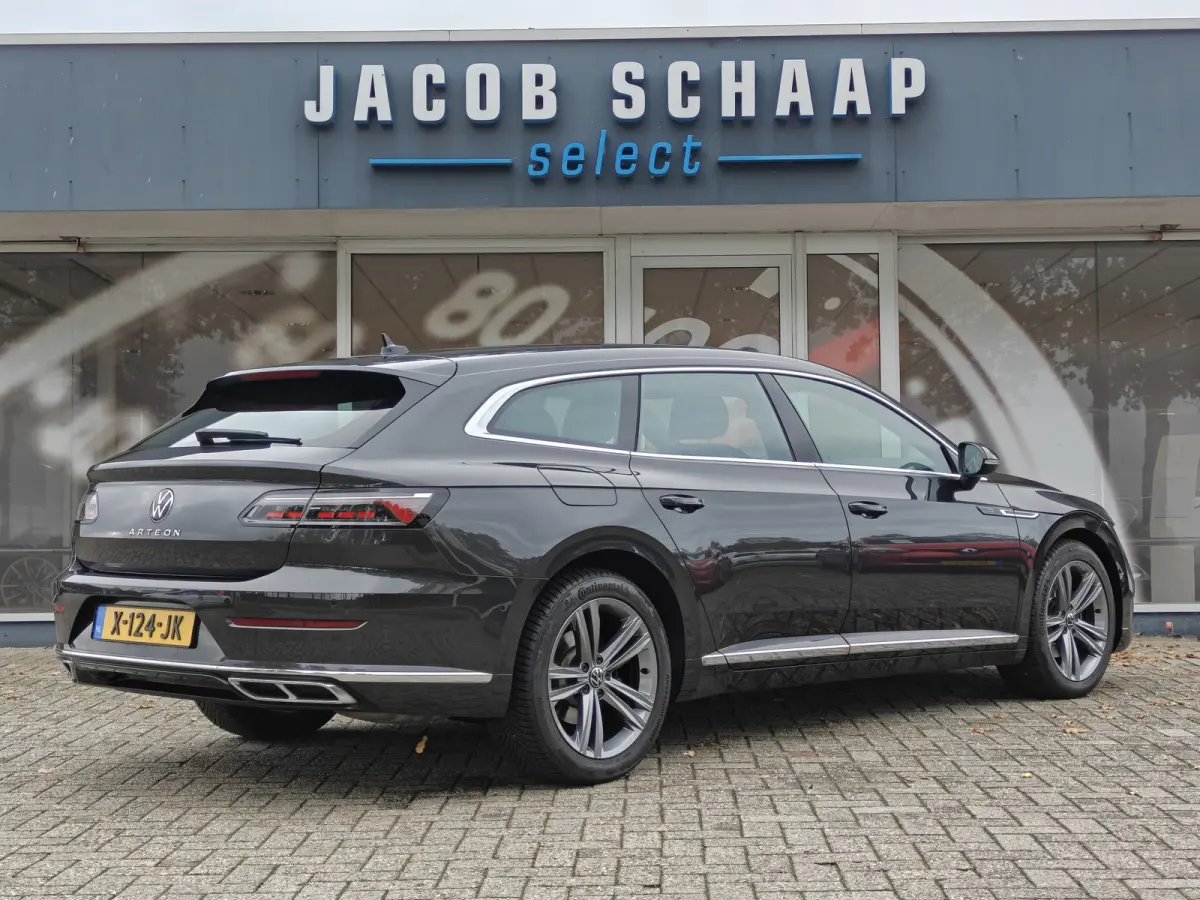 SB 2.0 TSI R-Line Business+ / Automaat / Camera / Carplay / Pano /