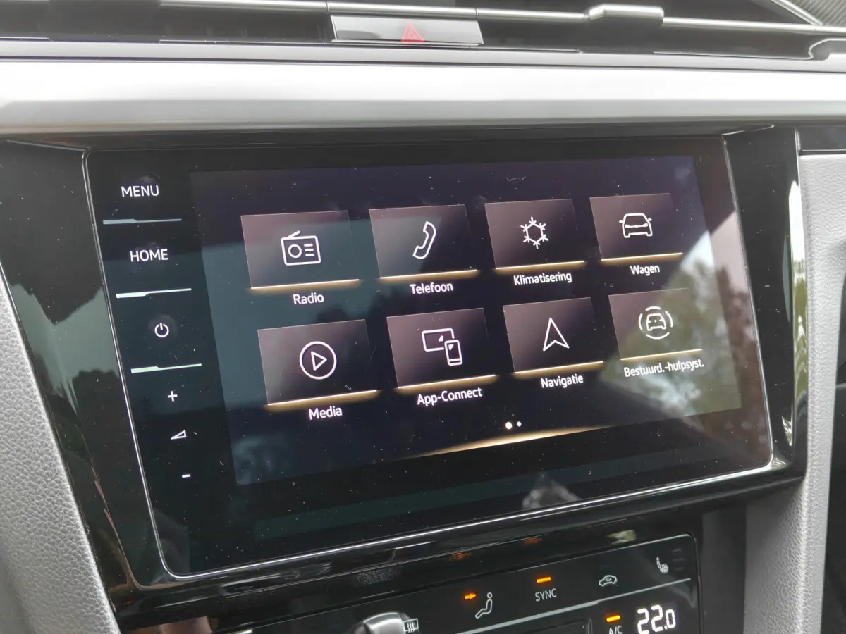 SB 2.0 TSI R-Line Business+ / Automaat / Camera / Carplay / Pano /