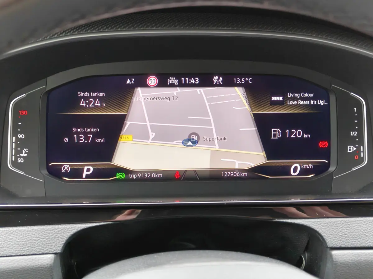 SB 2.0 TSI R-Line Business+ / Automaat / Camera / Carplay / Pano /