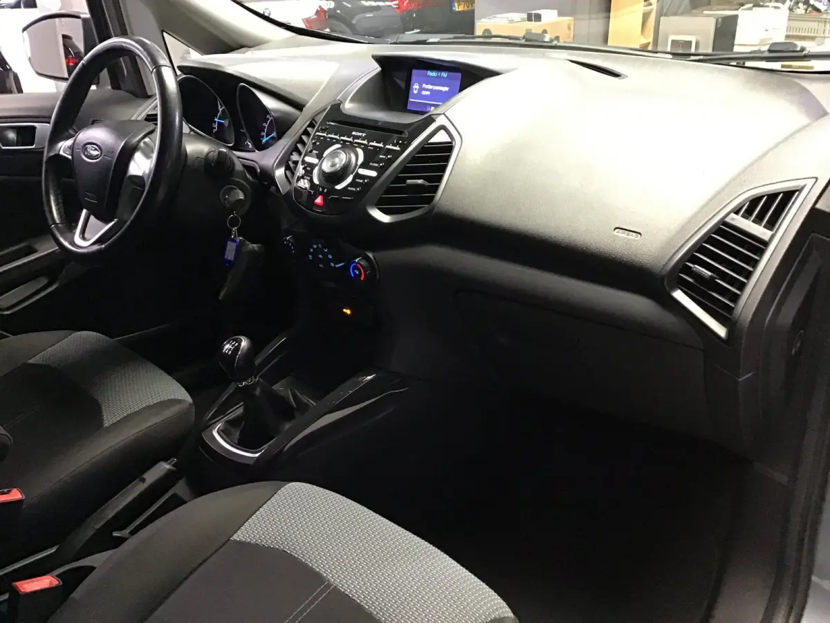 1.0 EcoBoost Trend I 1e Eigen I 58xxx I Navi I Camera I New Apk + Beurt + Remmen I Dealer Onderh I Led I 16inch LMV.