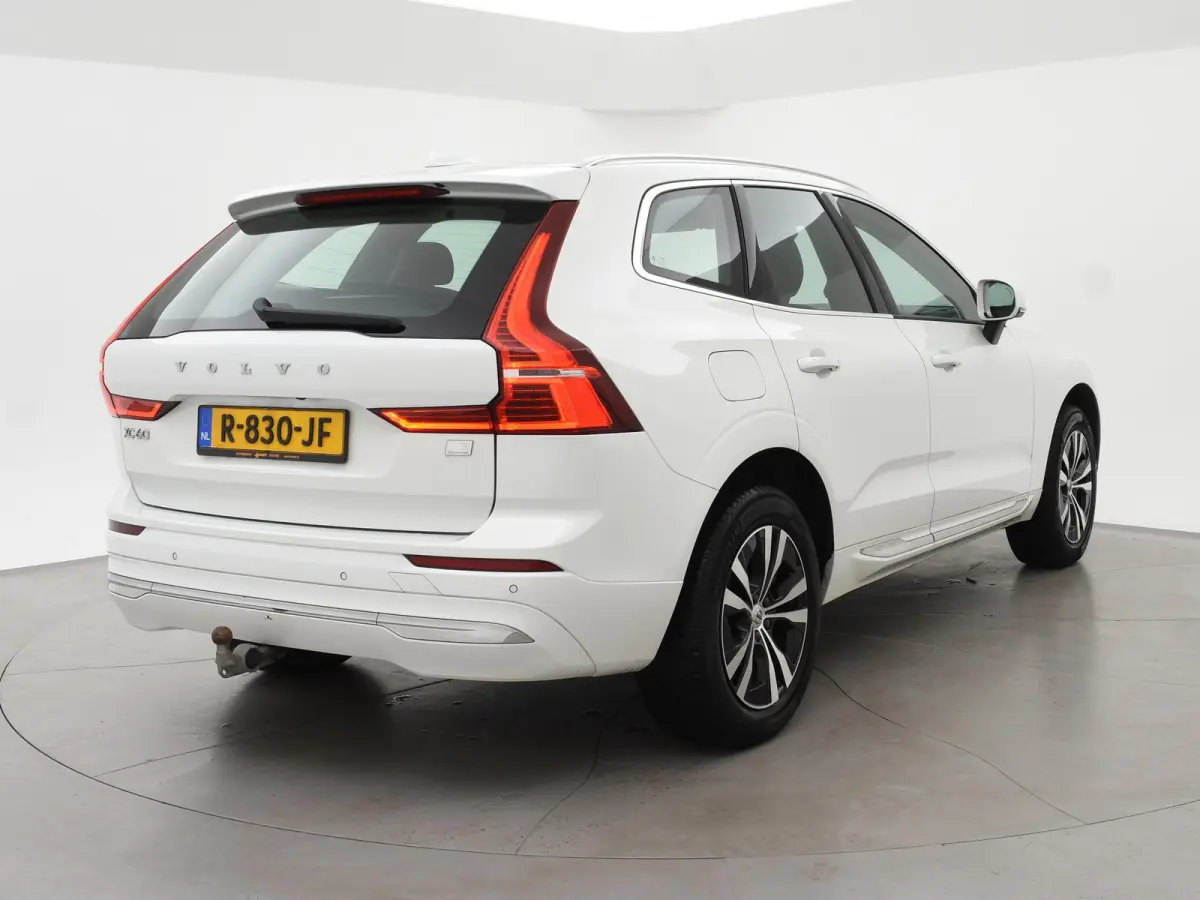 2.0 T6 350 PK PLUG-IN HYBRID AWD CORE BRIGHT + ELEK. TREKHAAK 2250 KG | PANORAMA | CARPLAY | ADAPTIVE CRUISE