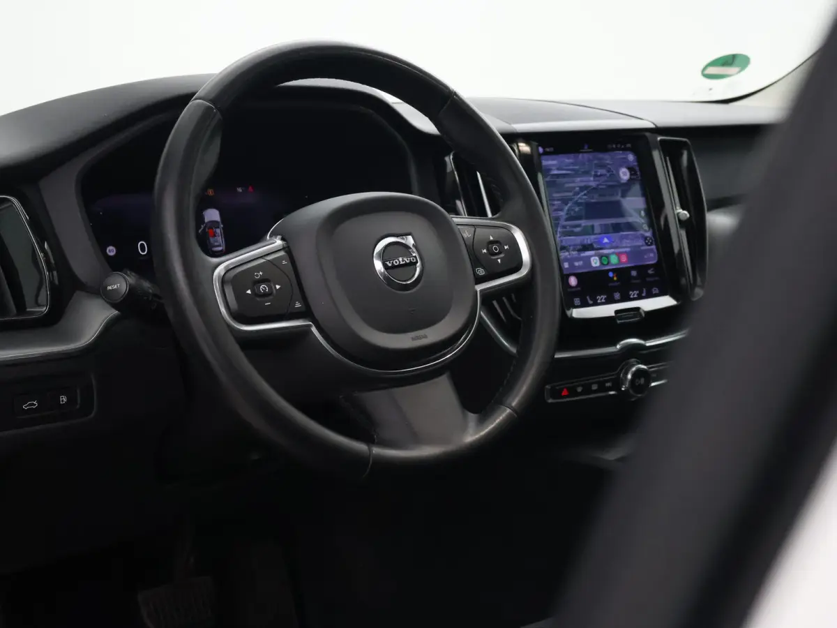 2.0 T6 350 PK PLUG-IN HYBRID AWD CORE BRIGHT + ELEK. TREKHAAK 2250 KG | PANORAMA | CARPLAY | ADAPTIVE CRUISE