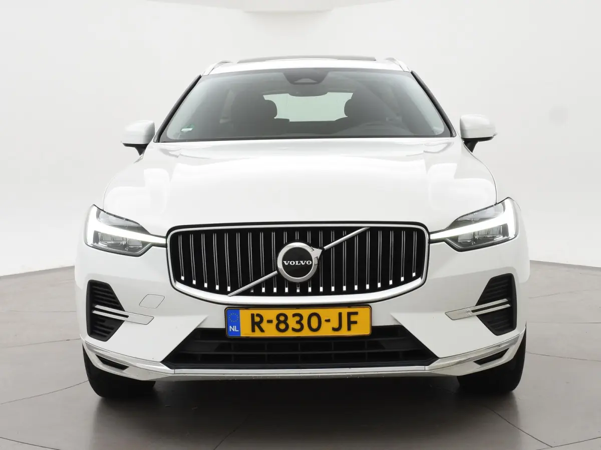 2.0 T6 350 PK PLUG-IN HYBRID AWD CORE BRIGHT + ELEK. TREKHAAK 2250 KG | PANORAMA | CARPLAY | ADAPTIVE CRUISE
