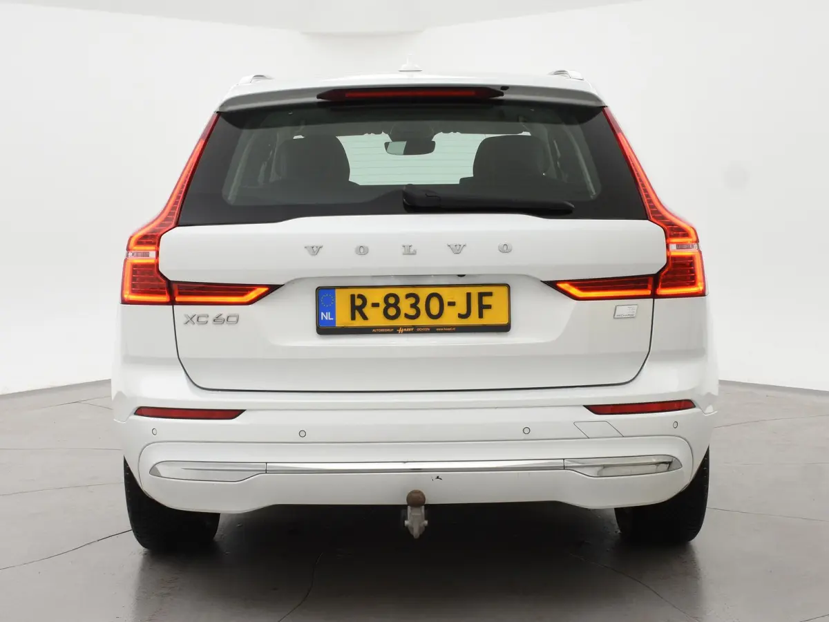 2.0 T6 350 PK PLUG-IN HYBRID AWD CORE BRIGHT + ELEK. TREKHAAK 2250 KG | PANORAMA | CARPLAY | ADAPTIVE CRUISE