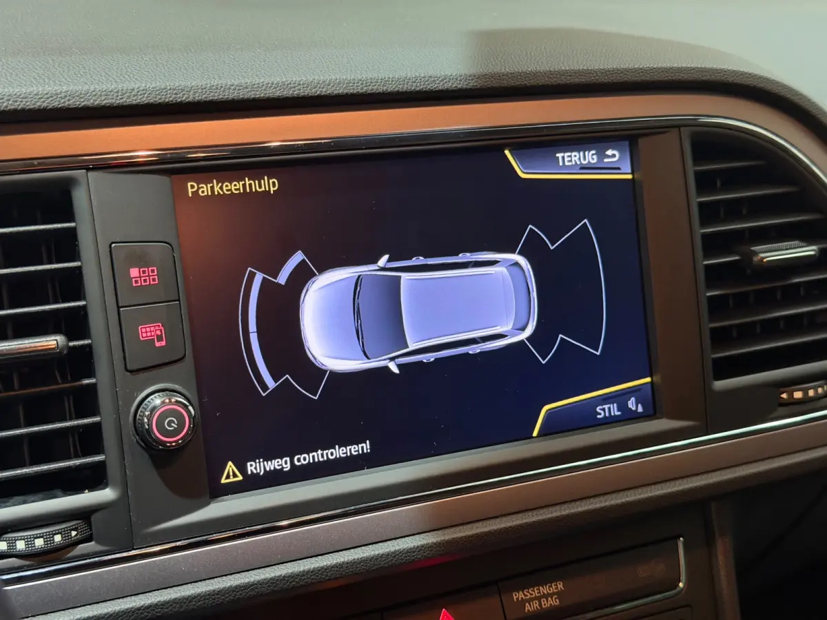 1.0 EcoTSI Style AUT/NAVI/CRUISE/CARPLAY/KEYLESS/PDC/LANE-ASSIST/NAP/GARANTIE