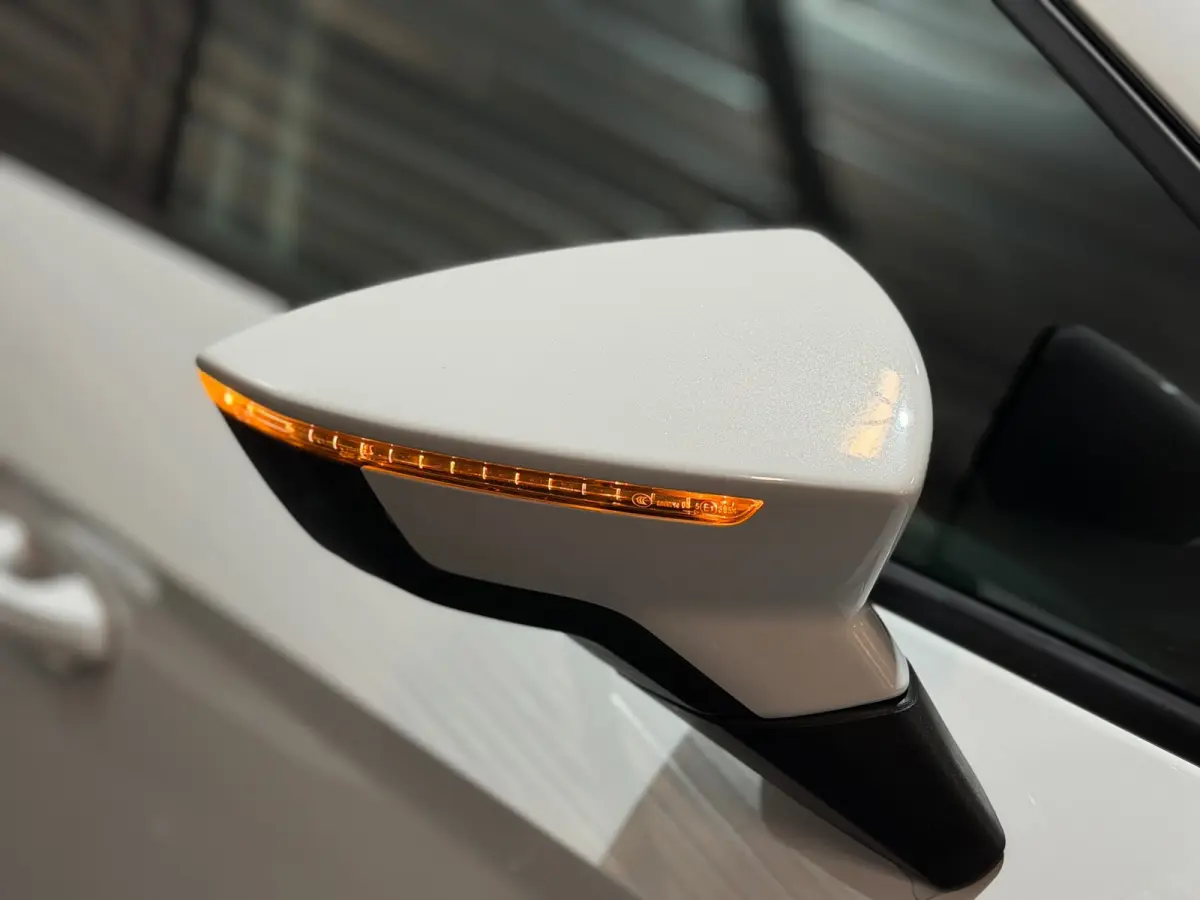 1.0 EcoTSI Style AUT/NAVI/CRUISE/CARPLAY/KEYLESS/PDC/LANE-ASSIST/NAP/GARANTIE