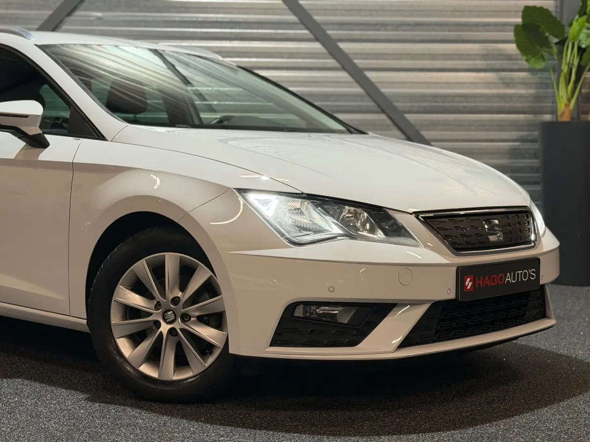 1.0 EcoTSI Style AUT/NAVI/CRUISE/CARPLAY/KEYLESS/PDC/LANE-ASSIST/NAP/GARANTIE