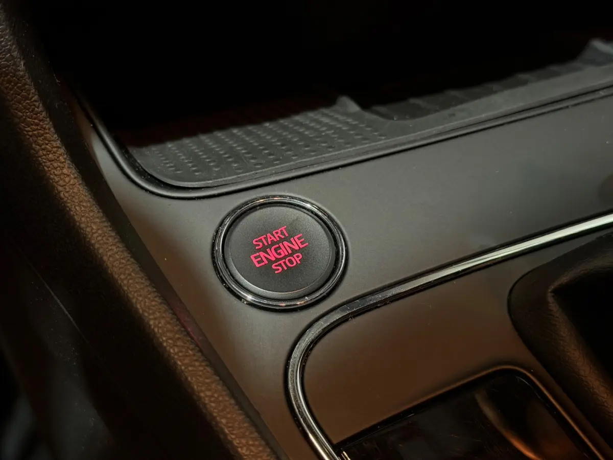 1.0 EcoTSI Style AUT/NAVI/CRUISE/CARPLAY/KEYLESS/PDC/LANE-ASSIST/NAP/GARANTIE
