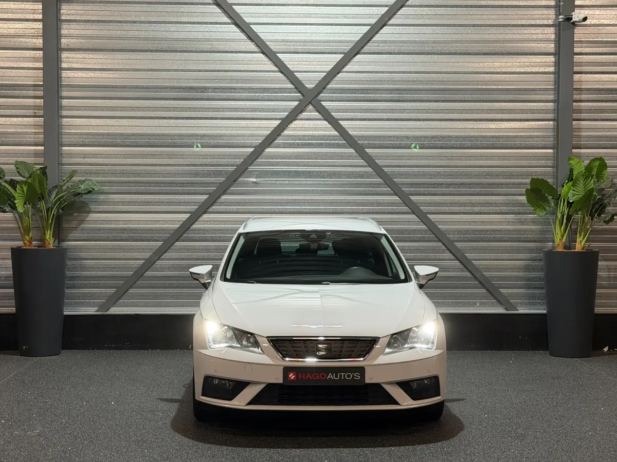 1.0 EcoTSI Style AUT/NAVI/CRUISE/CARPLAY/KEYLESS/PDC/LANE-ASSIST/NAP/GARANTIE