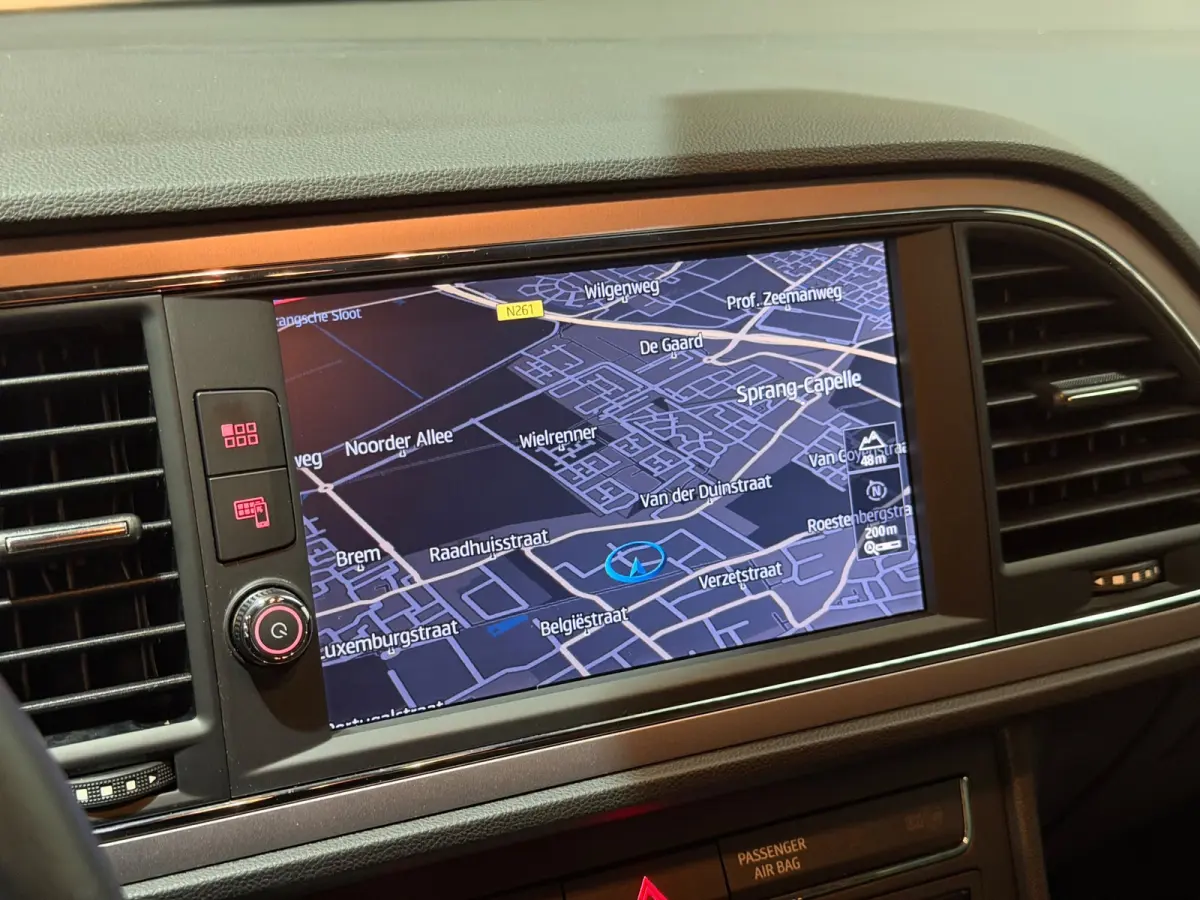1.0 EcoTSI Style AUT/NAVI/CRUISE/CARPLAY/KEYLESS/PDC/LANE-ASSIST/NAP/GARANTIE