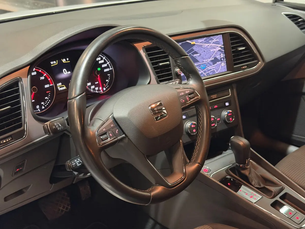 1.0 EcoTSI Style AUT/NAVI/CRUISE/CARPLAY/KEYLESS/PDC/LANE-ASSIST/NAP/GARANTIE