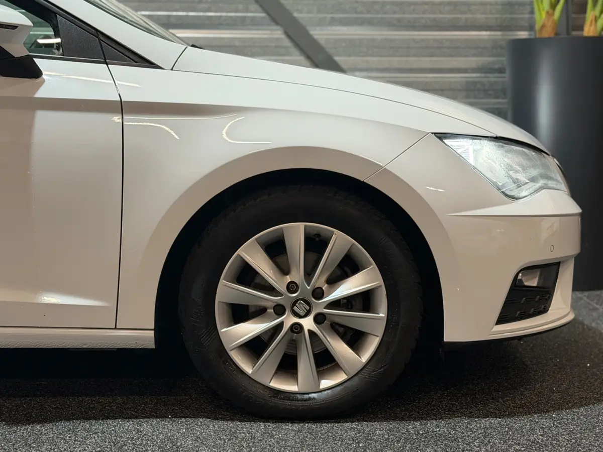 1.0 EcoTSI Style AUT/NAVI/CRUISE/CARPLAY/KEYLESS/PDC/LANE-ASSIST/NAP/GARANTIE