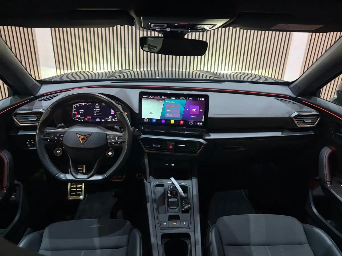 1.4 e-Hybrid VZ Performance Pano Memory Led Camera Cupra Buttons