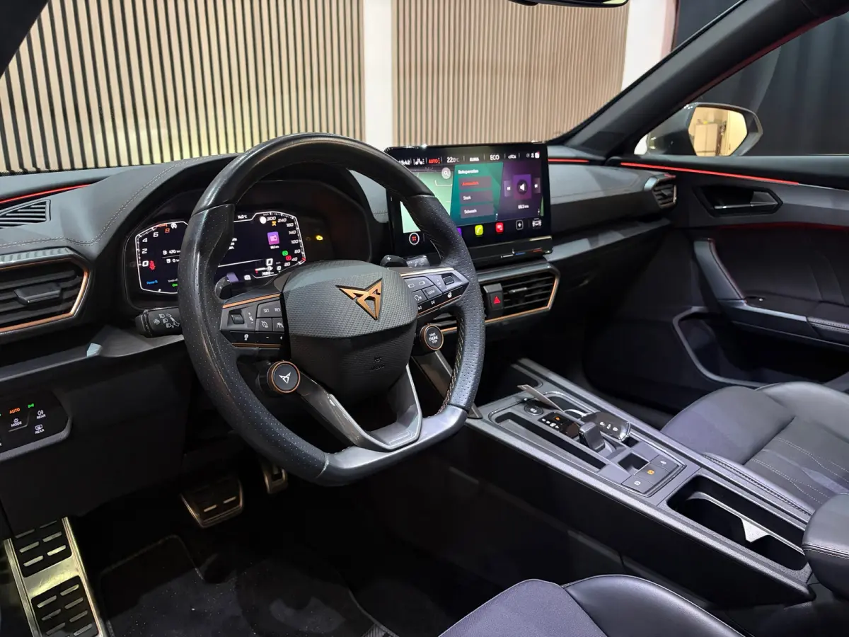 1.4 e-Hybrid VZ Performance Pano Memory Led Camera Cupra Buttons
