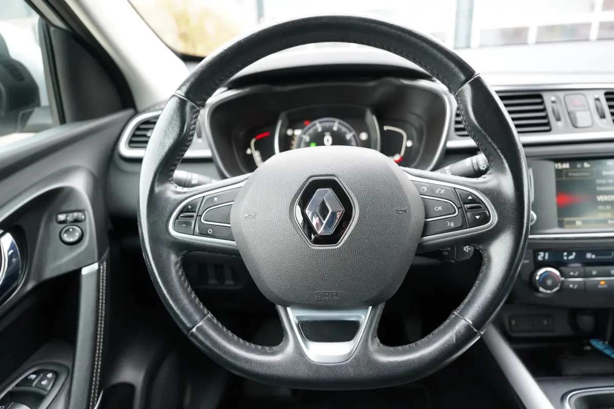 Kadjar TCe Intens 131pk | | Apple Carplay/Android Auto | Dab | Lichtmetalen velgen 17" | Navigatiesysteem full map | Parkeersensor voor en achter | Trekhaak | Dealer onderhouden!