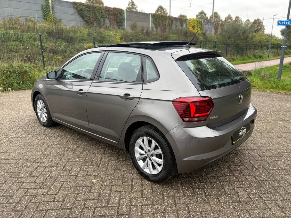 1.0 TSI Highline PANO I CLIMA I PDC I STOEL VERW I CARPLAY I NWE APK