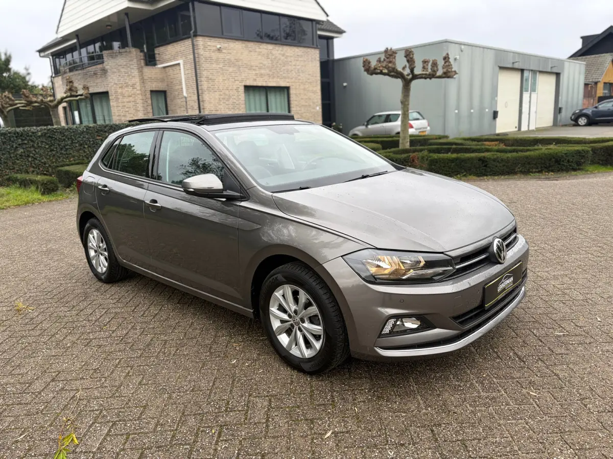 1.0 TSI Highline PANO I CLIMA I PDC I STOEL VERW I CARPLAY I NWE APK