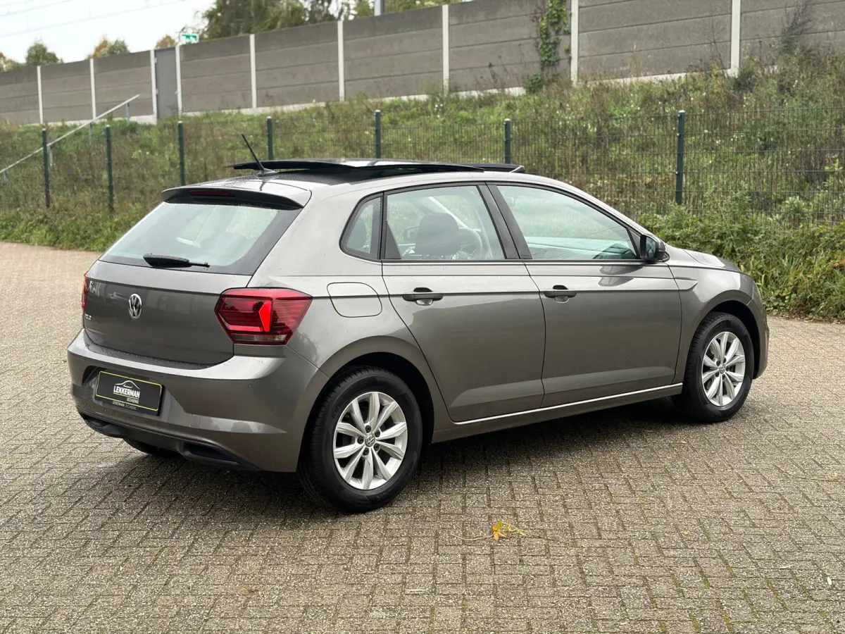 1.0 TSI Highline PANO I CLIMA I PDC I STOEL VERW I CARPLAY I NWE APK
