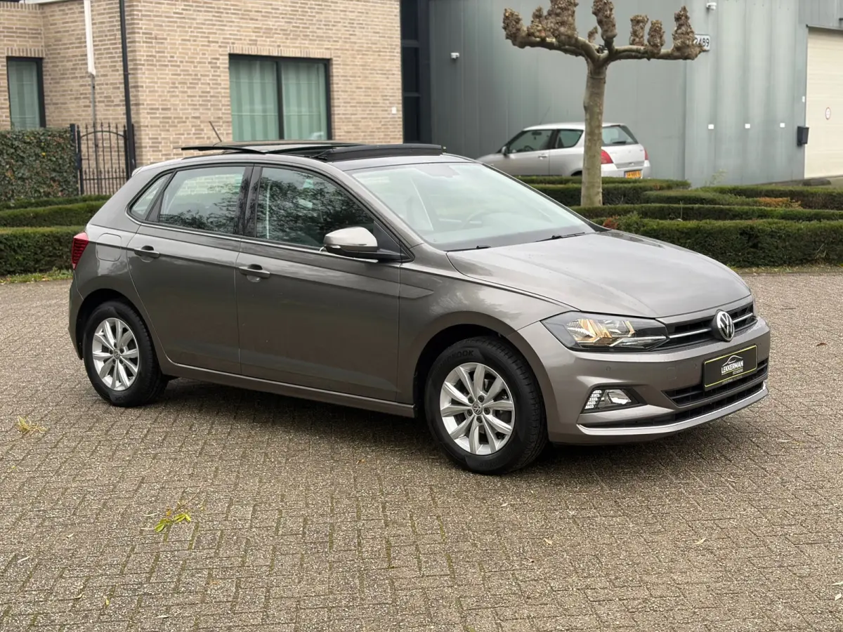 1.0 TSI Highline PANO I CLIMA I PDC I STOEL VERW I CARPLAY I NWE APK
