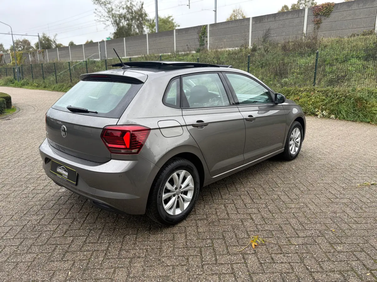 1.0 TSI Highline PANO I CLIMA I PDC I STOEL VERW I CARPLAY I NWE APK