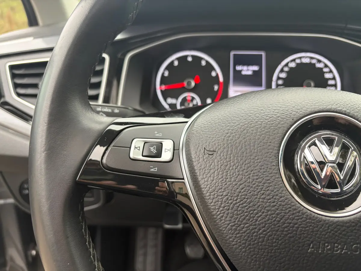 1.0 TSI Highline PANO I CLIMA I PDC I STOEL VERW I CARPLAY I NWE APK