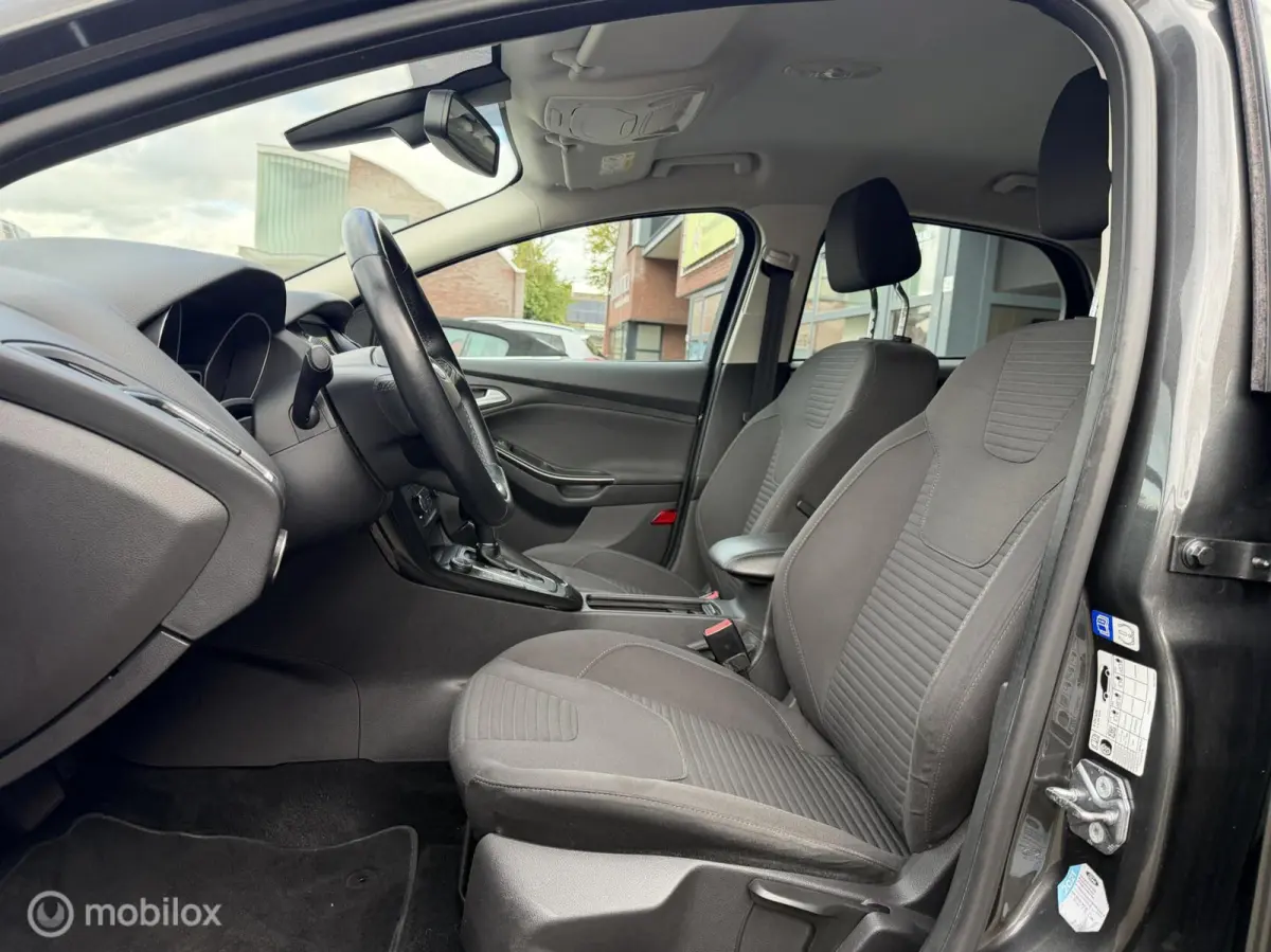 1.0 Titanium AUTOMAAT*NAVI*CRUISE*PDC*CLIMA*