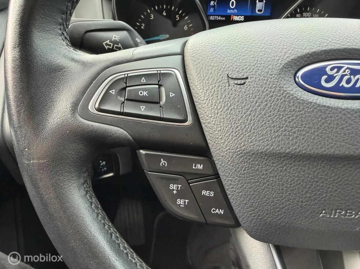 1.0 Titanium AUTOMAAT*NAVI*CRUISE*PDC*CLIMA*
